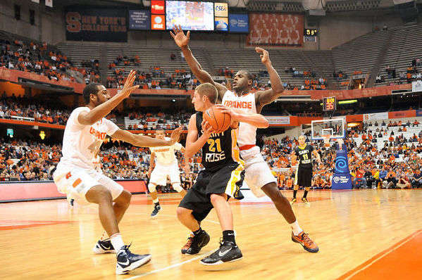 埃基蒂克：斯洛特在训练中对我很严厉，有时我真的会被气到爆